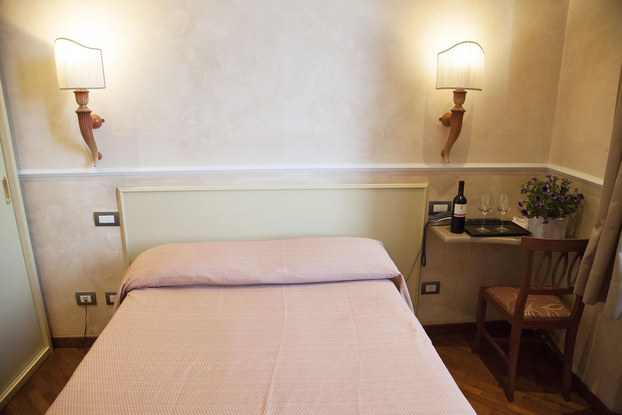 Hotel Aurora Florencja Zewnętrze zdjęcie
