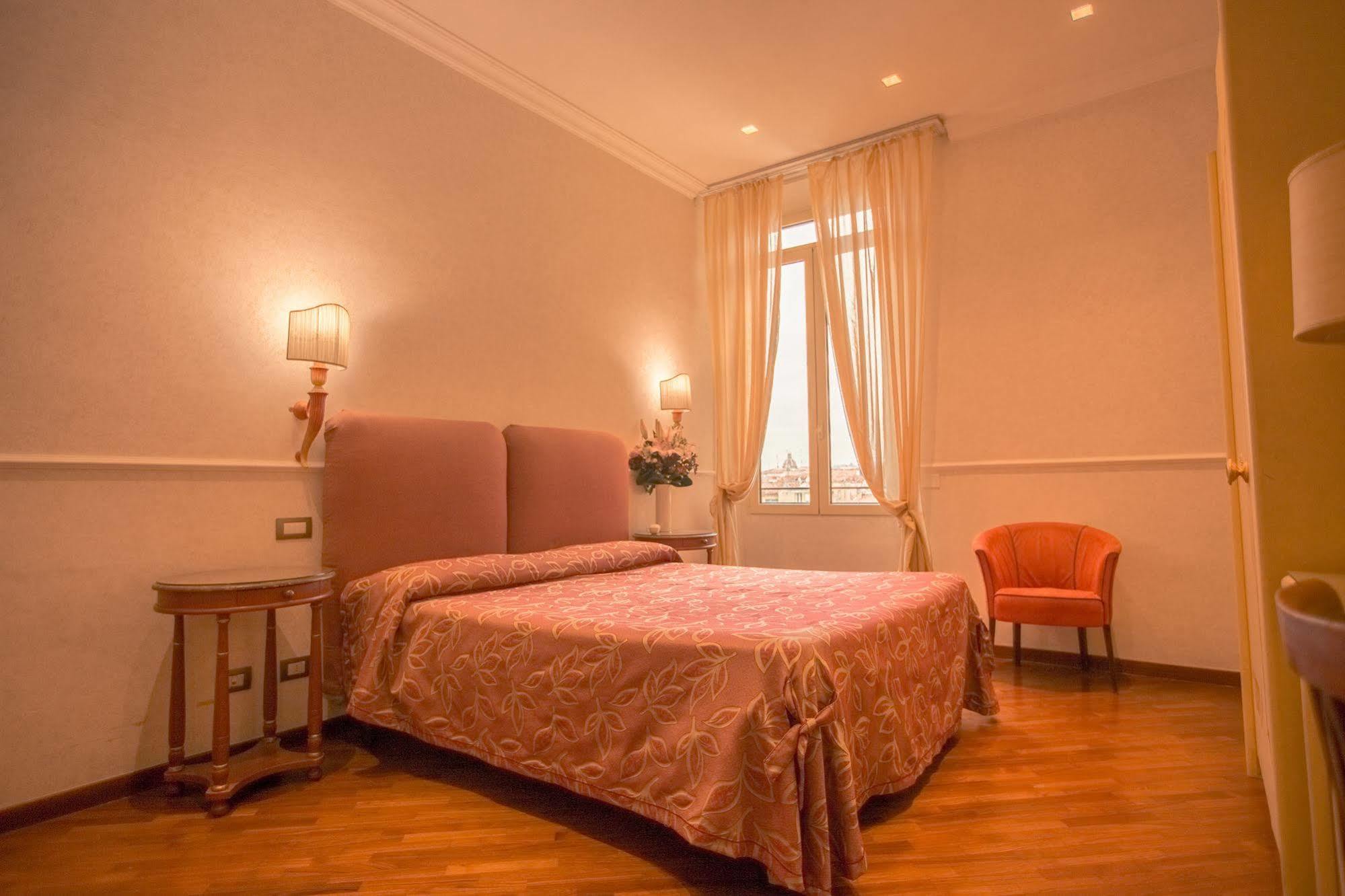 Hotel Aurora Florencja Pokój zdjęcie